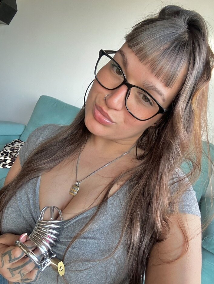 @baddgirldomina OnlyFans