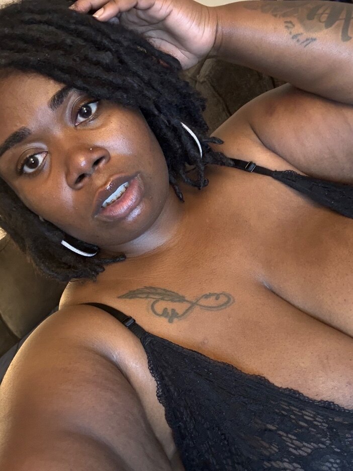 @bbw-cheekynique