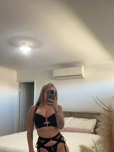 @blondeandstupid