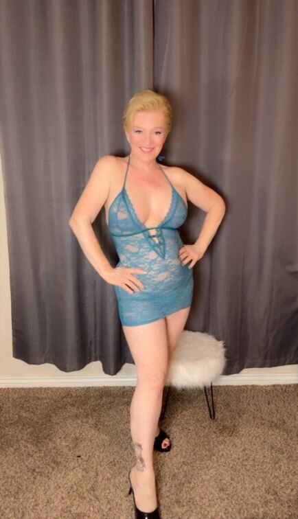@darciedean OnlyFans