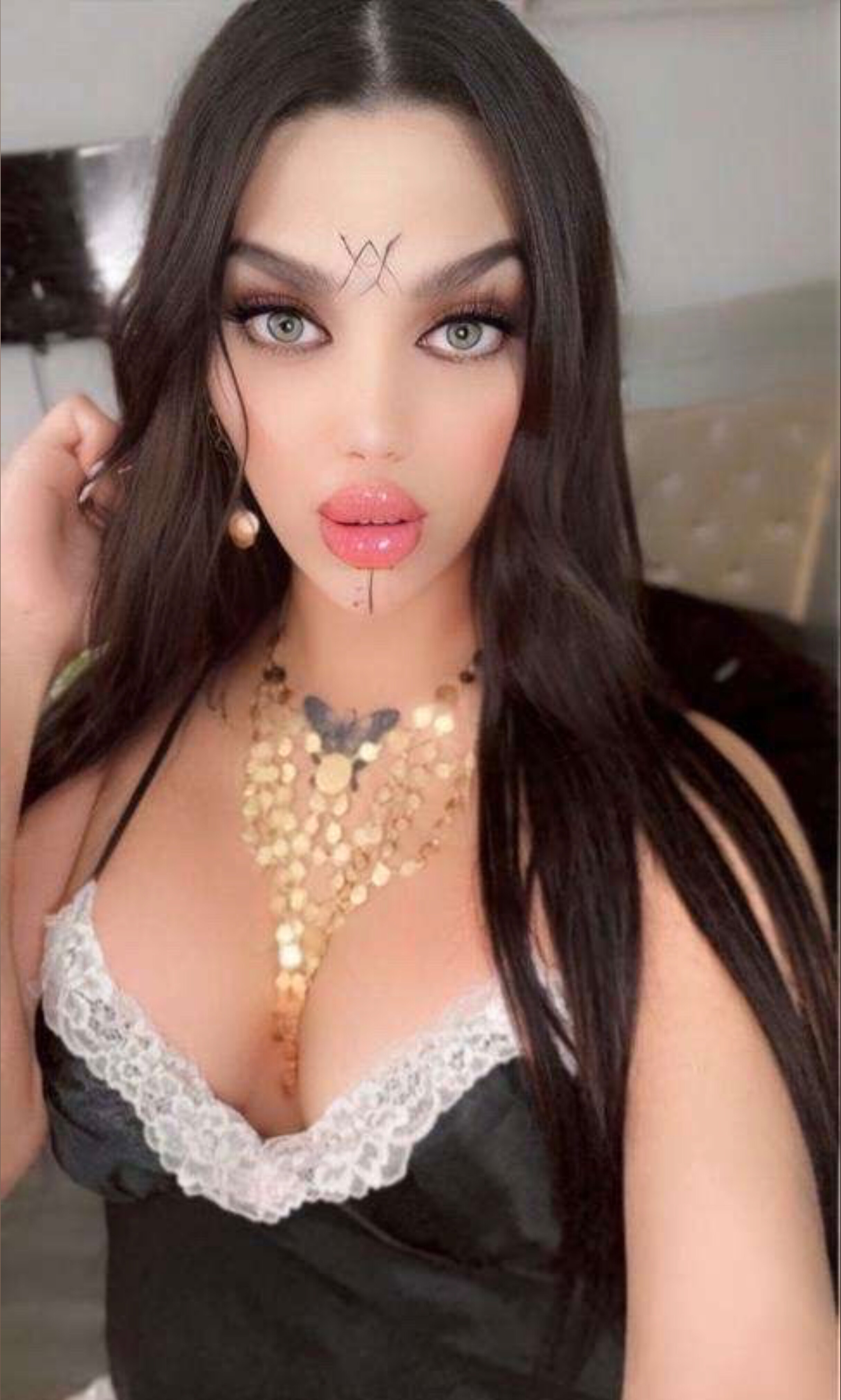@evakaram OnlyFans