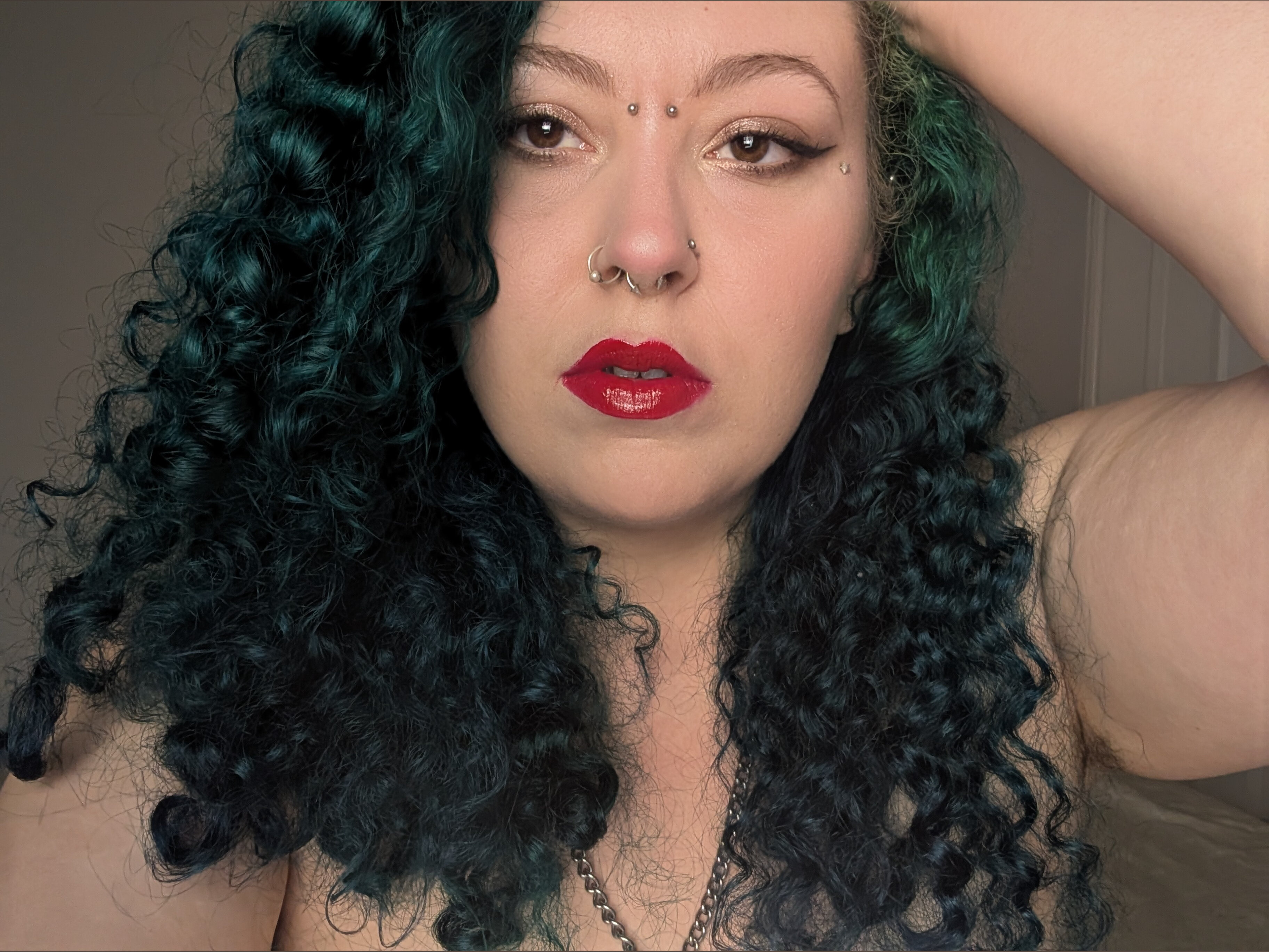 @goddessellestar OnlyFans