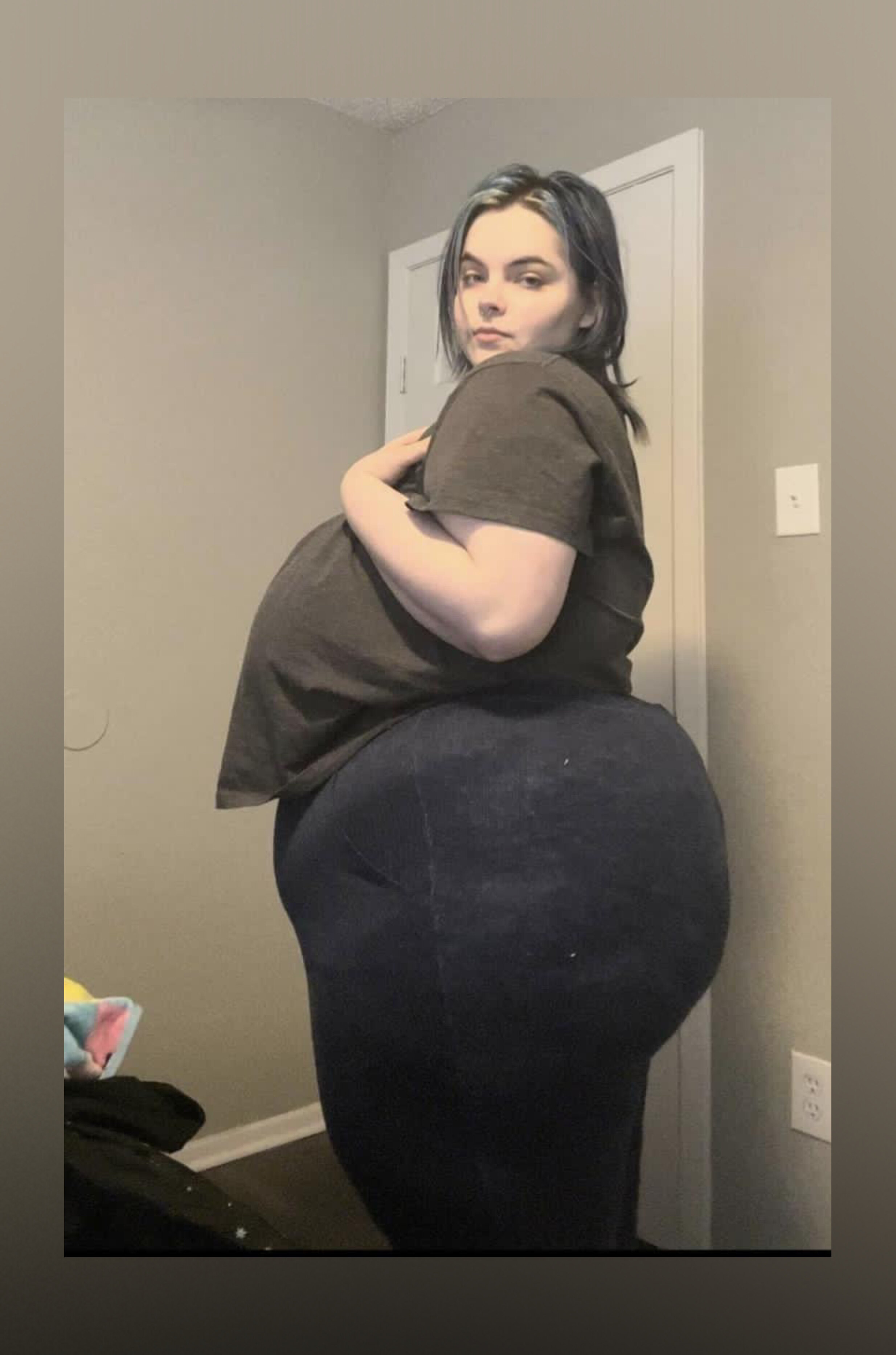 @honeybiscuit20 OnlyFans