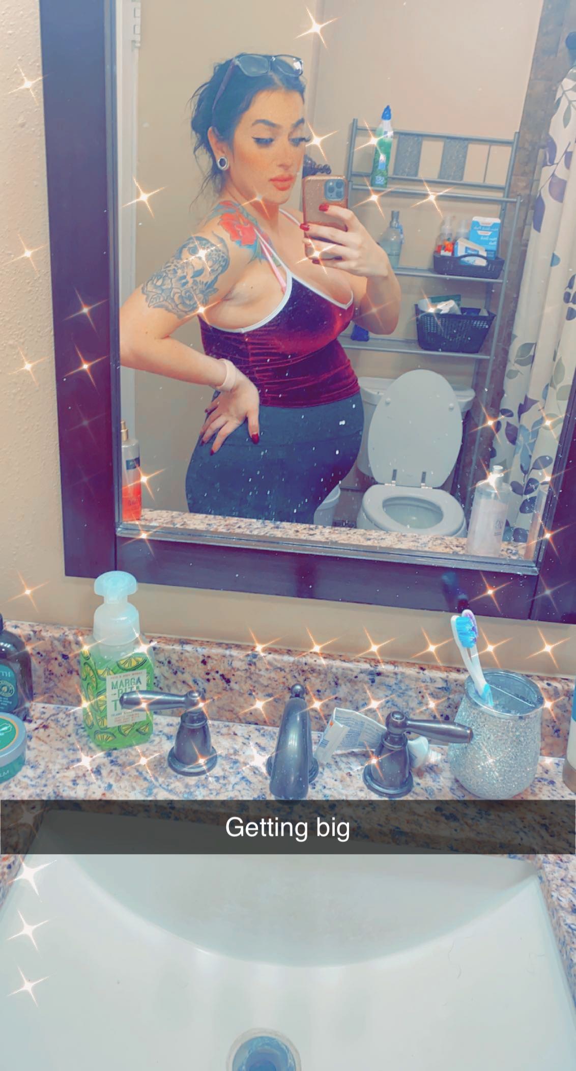 @hotandpregnantgal OnlyFans