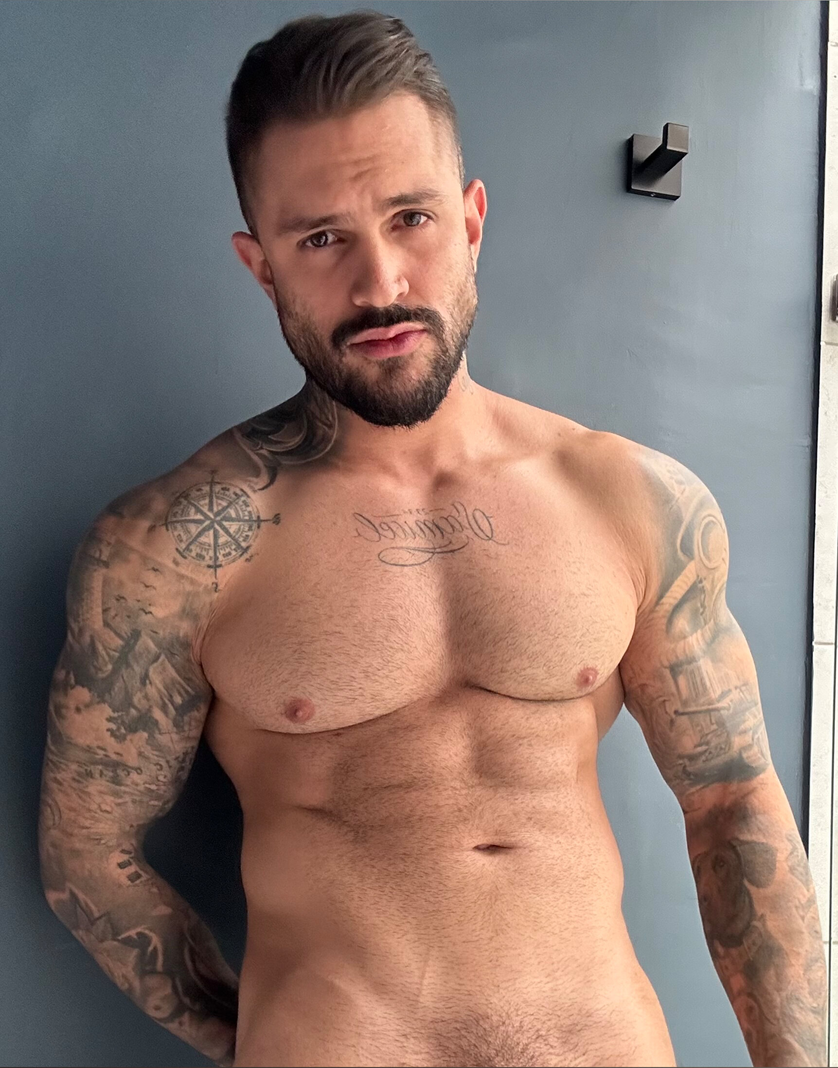 @julianchase OnlyFans