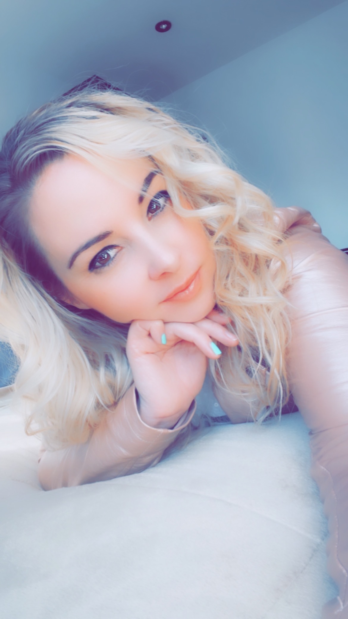 @kellelizabeth OnlyFans
