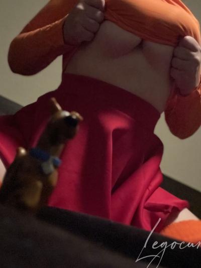 @legocurves