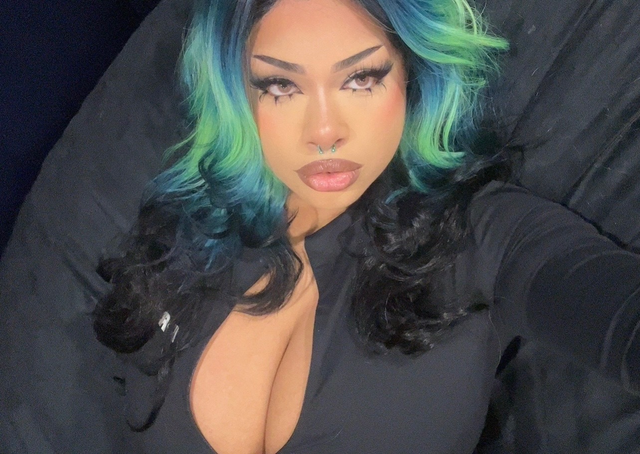 @lia_bluemoon OnlyFans