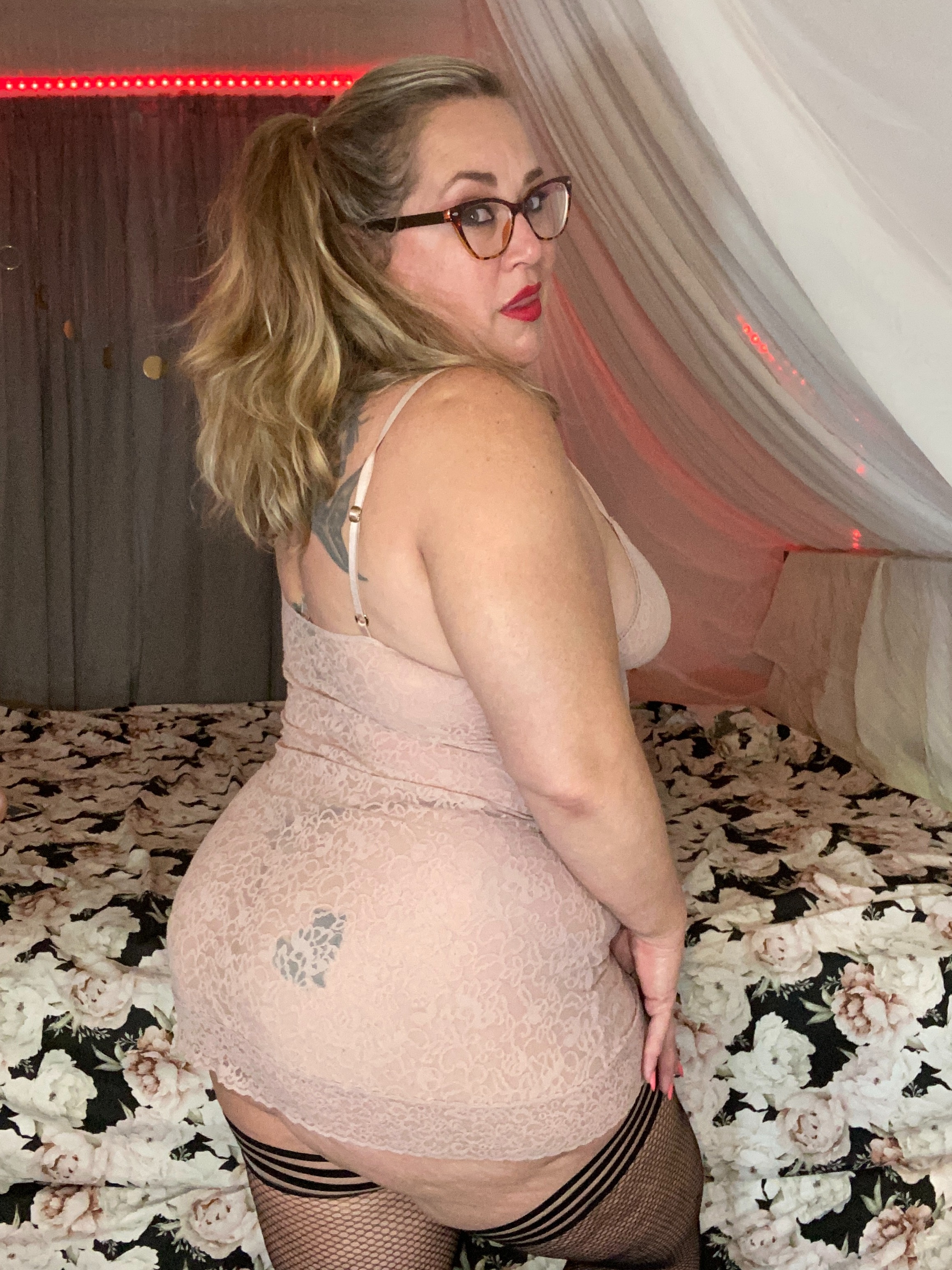 @lilybay73 OnlyFans