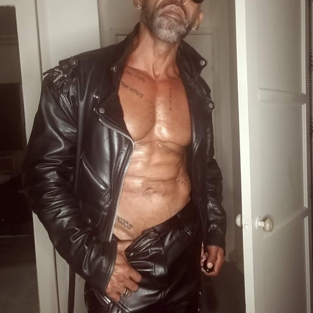 @mastermo OnlyFans
