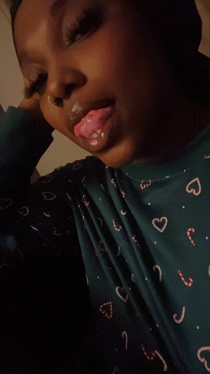 @melaniemoney OnlyFans
