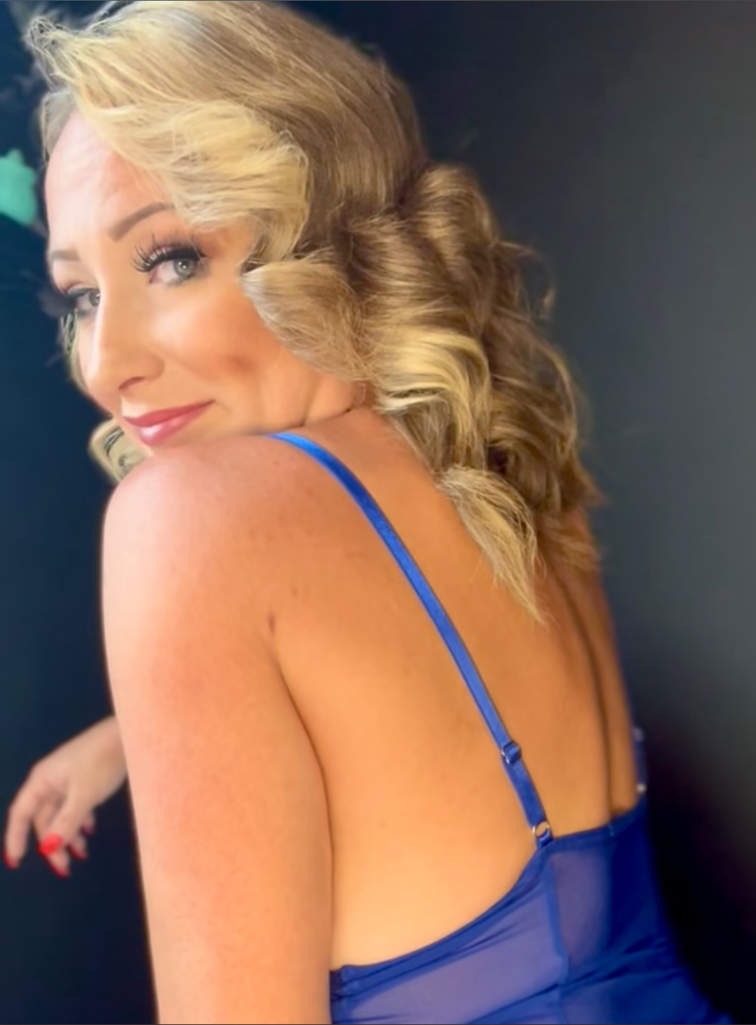 @mommysstretchedholes OnlyFans