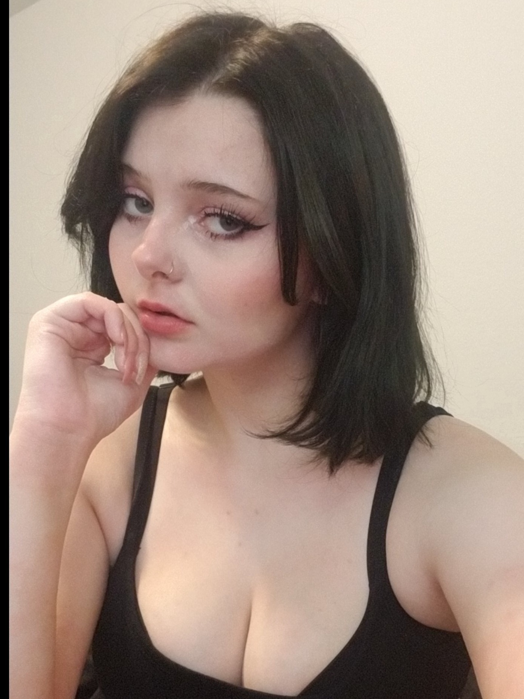 @peachmouse OnlyFans