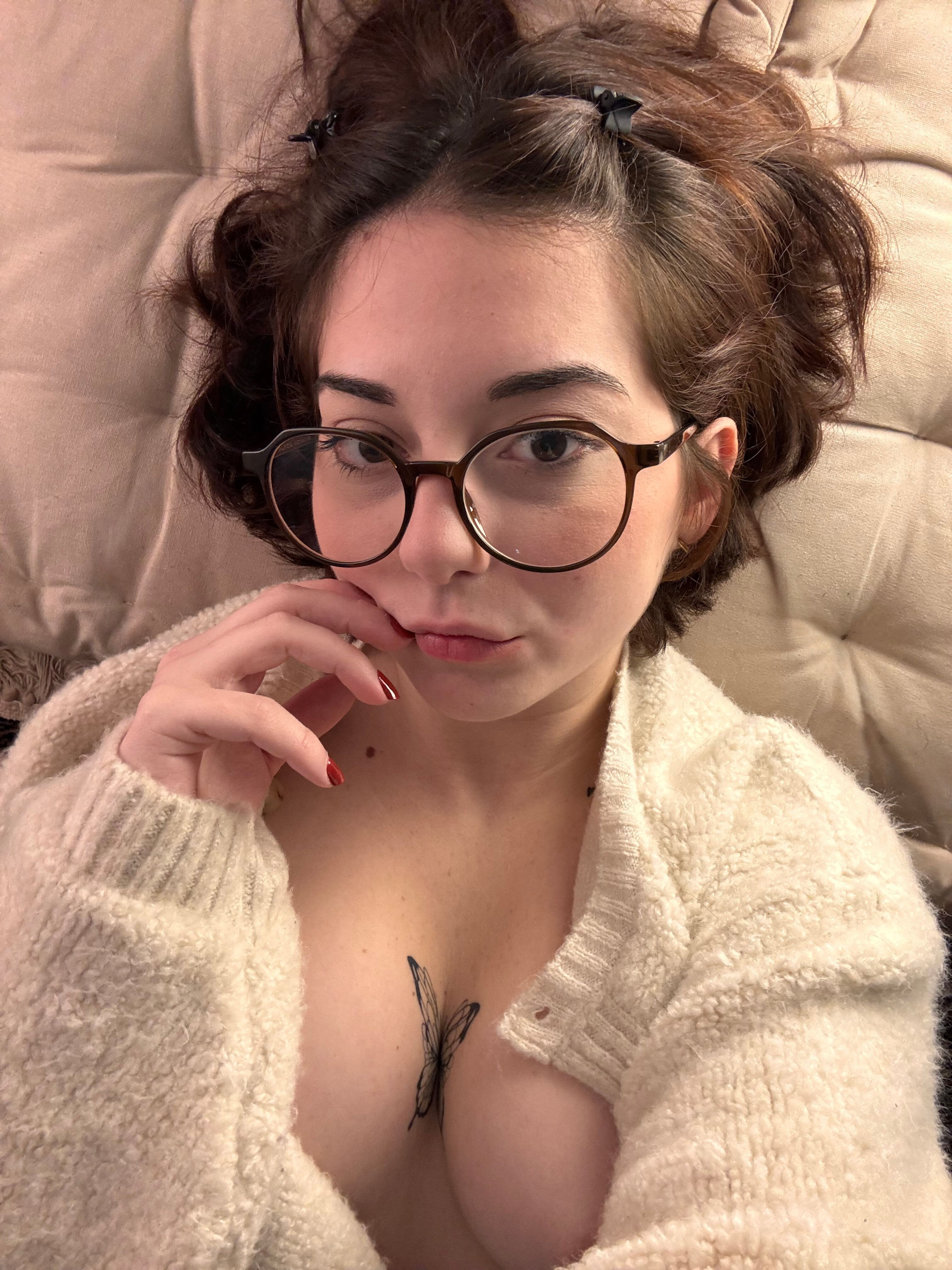 @petitelouve27 OnlyFans