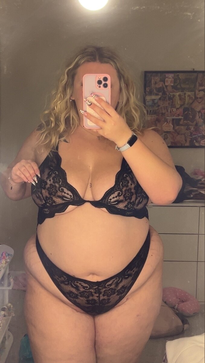 @poptartbelly OnlyFans