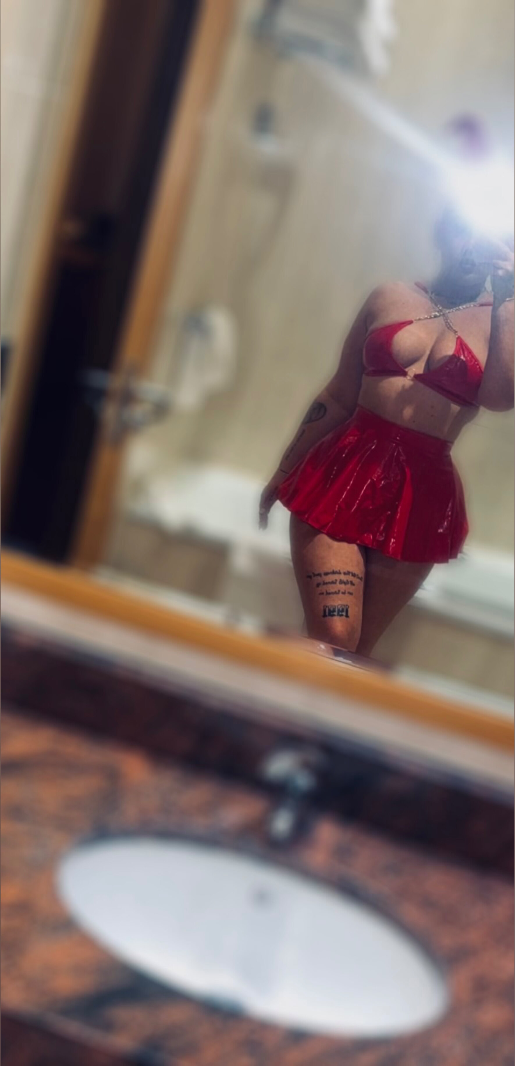 @queen_cunt