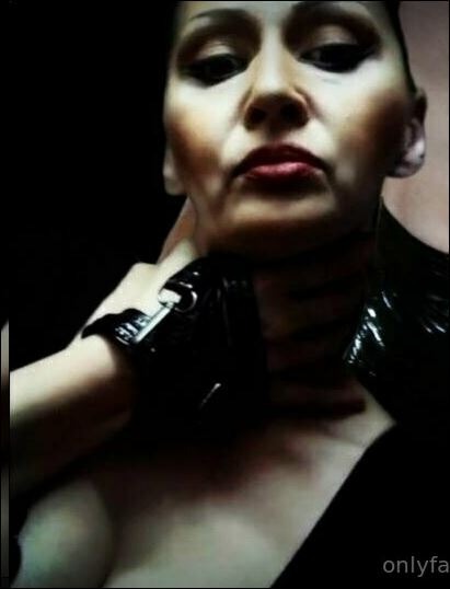 @redsonyja-dominatrix OnlyFans
