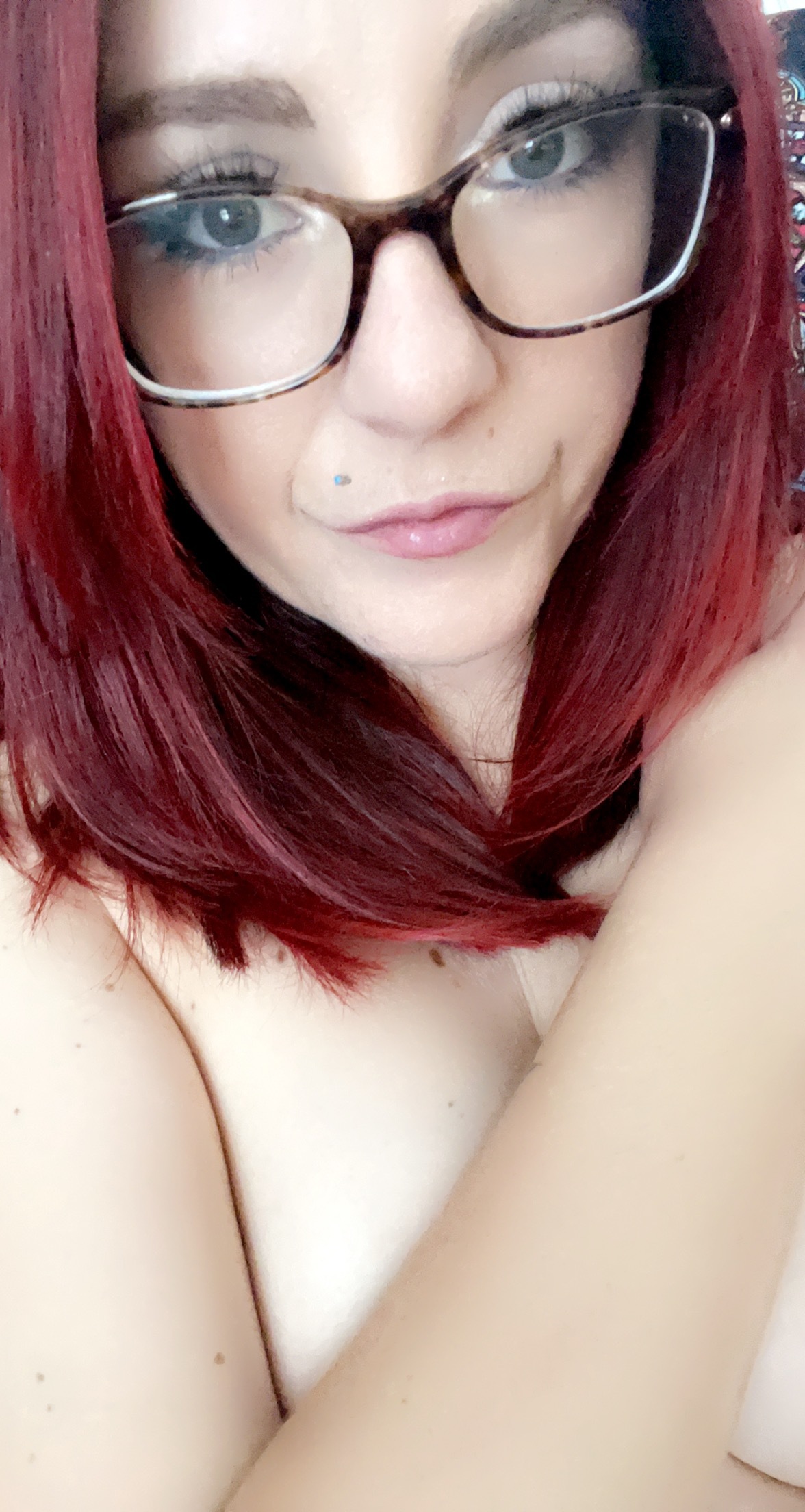 @sexxyglassesgirl OnlyFans