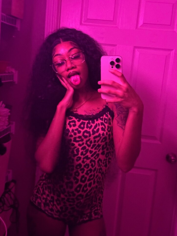 @slimmna OnlyFans