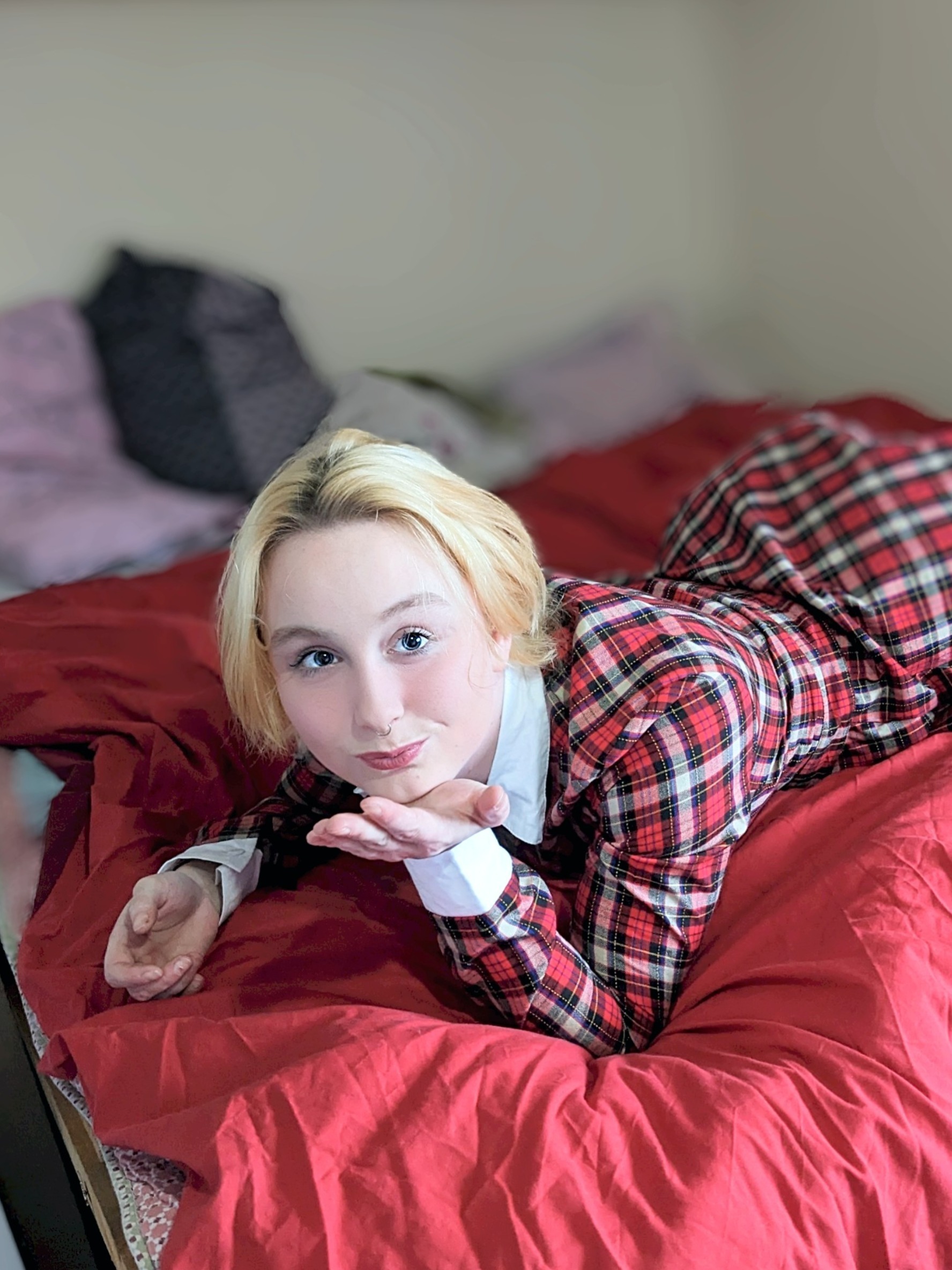 @subjuntiv OnlyFans