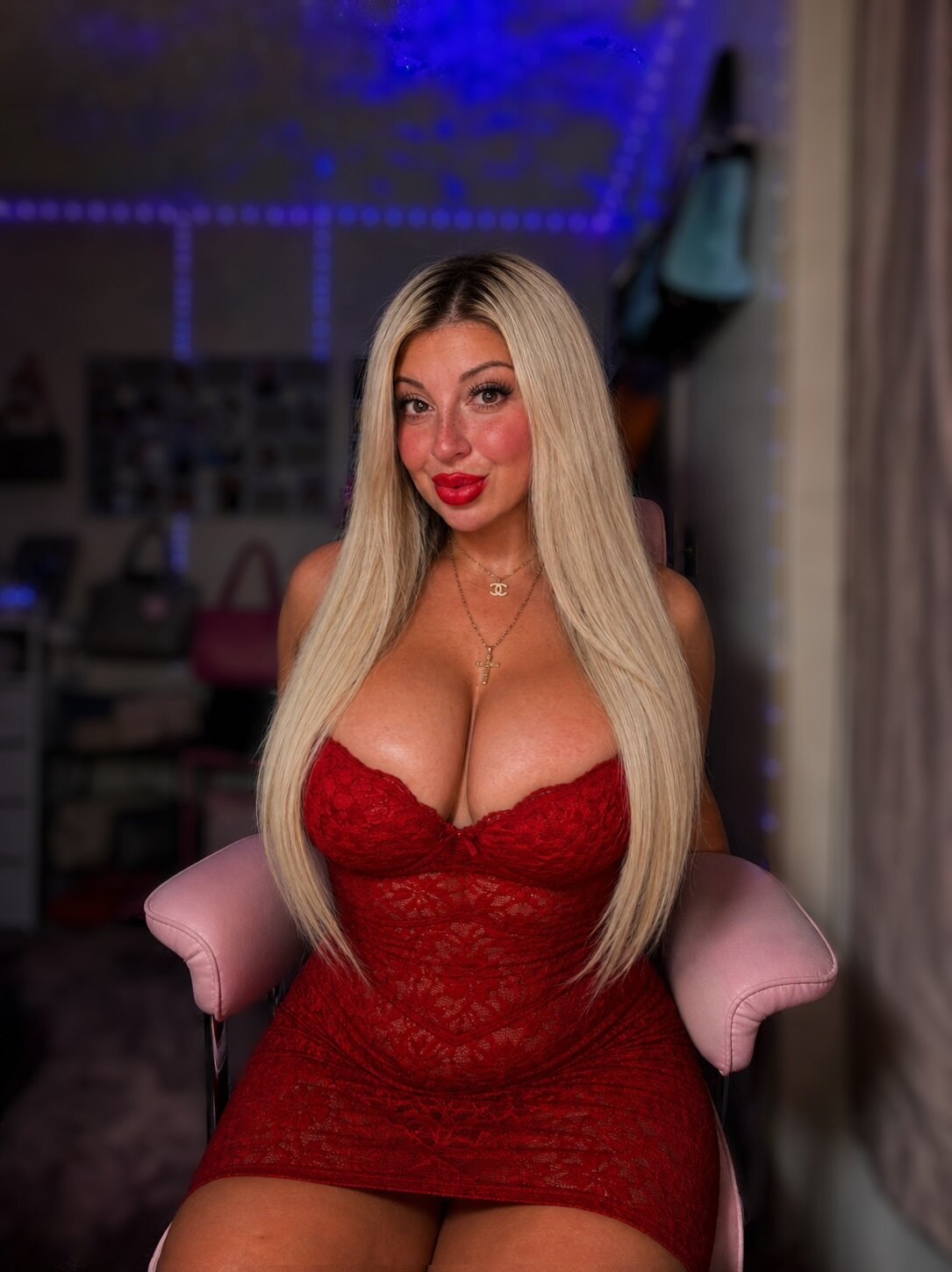 @theblondiebunnyx OnlyFans