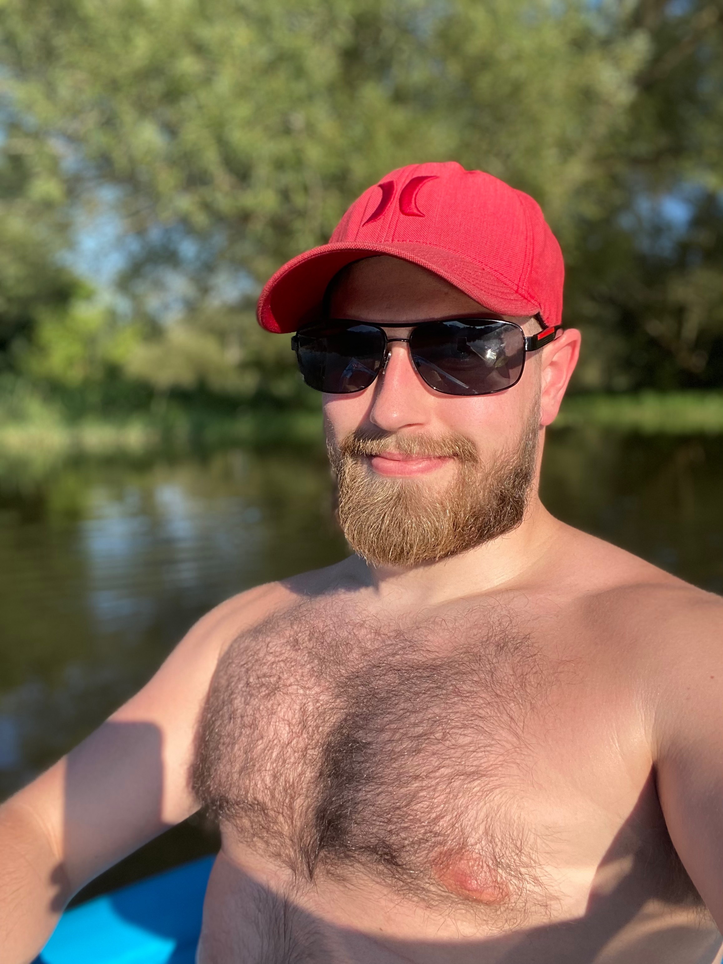 @thickuncutbacon OnlyFans