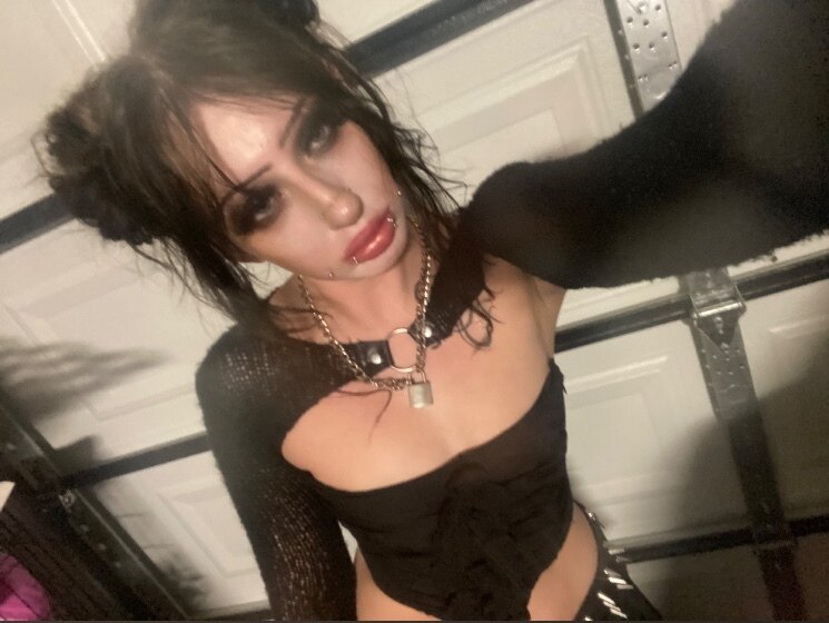 @toxxiclilslxt OnlyFans