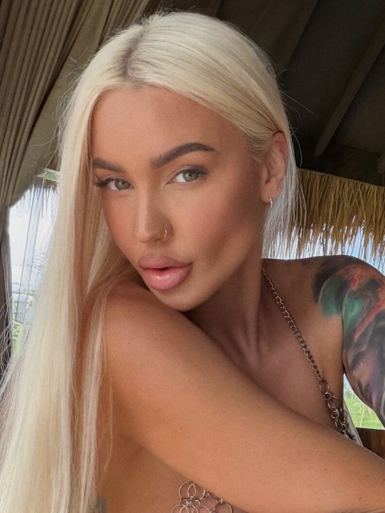 @xblondexxx
