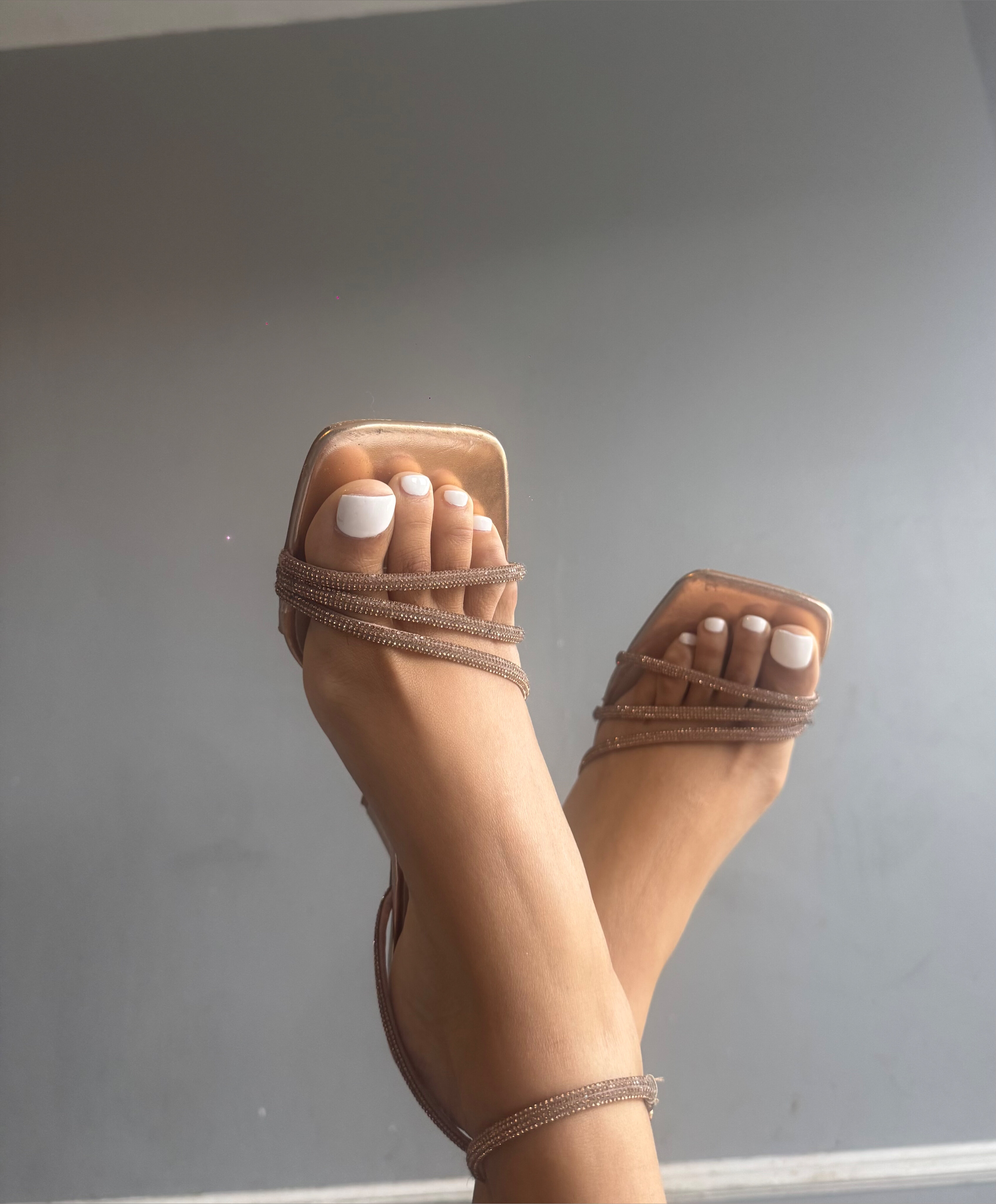 @yourfeetdesiresx